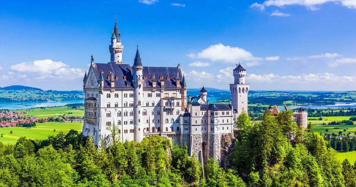 Schloss Neuschwanstein als eines der Ausflugsziele von unserem zentralen Hotel am Münchener Hauptbahnhof