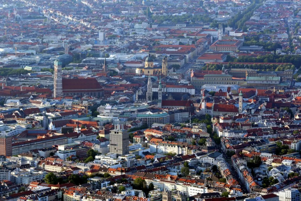 Luftaufnahme der Innenstadt Münchens nahe unserem Hotel