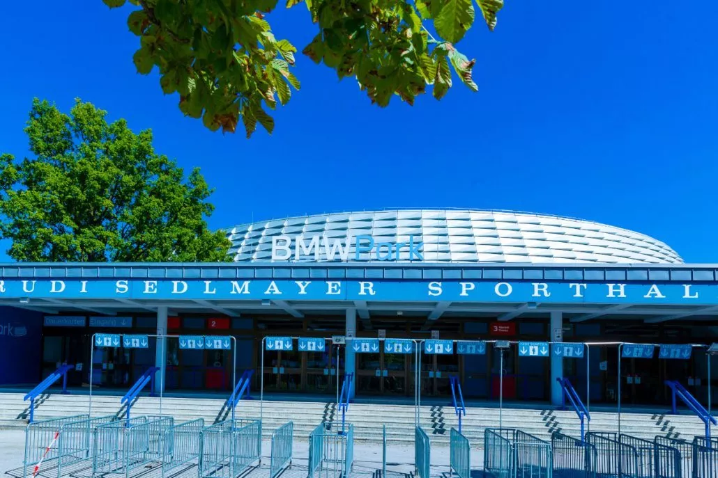 Aussenansicht des BMW Park - Spielort des FC Bayern Basketball München