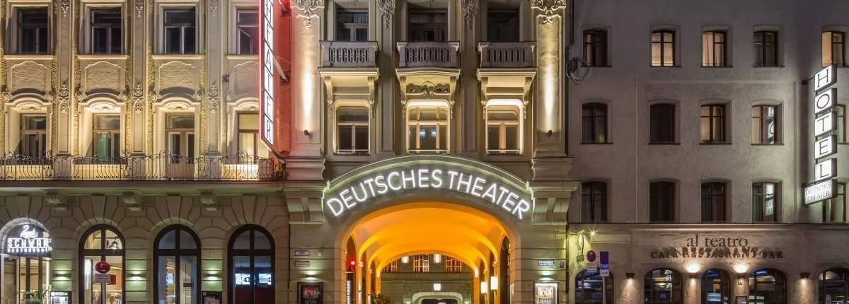 Deutsches Theater Munich frontview at night