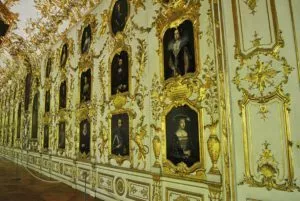 Ahnengalerie in der Residenz München. Porträts aus dem 18. Jahrhundert